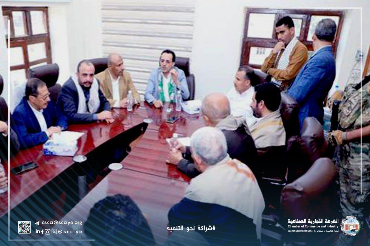 الغرفة تبحث مع وزير المالية تعزيز الشراكة ودعم الإنتاج المحلي